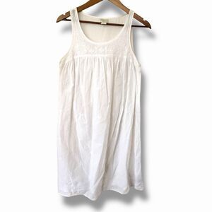 St. Tropez White 100% Cotton Sleeveless Eyelet Nightgown Sleepwear Dress Medium